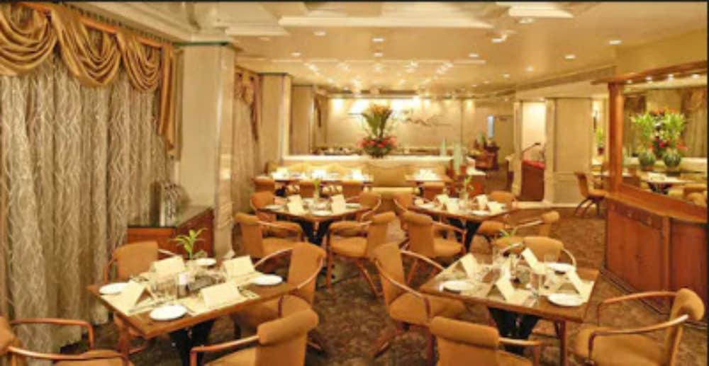 Hotel Kohinoor Continental,Airport Mumbai Exterior photo