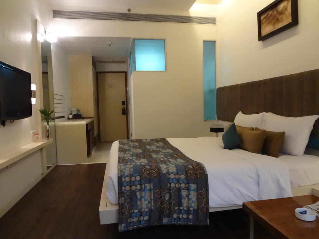 Hotel Kohinoor Continental,Airport Mumbai Exterior photo